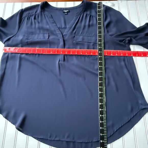 Torrid Harper Size 2X Navy Blue Blouse roll tab sleeves - Picture 7 of 8